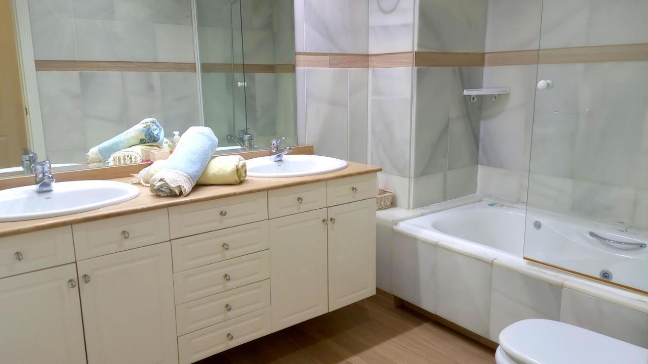 Cozy Corner 2 Bedroom Apartment On New Island Complex In Marina Harbour Benalmádena Extérieur photo
